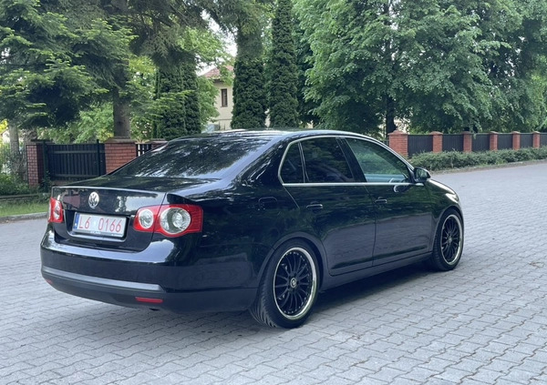 Volkswagen Jetta cena 14500 przebieg: 233000, rok produkcji 2006 z Chełm małe 497